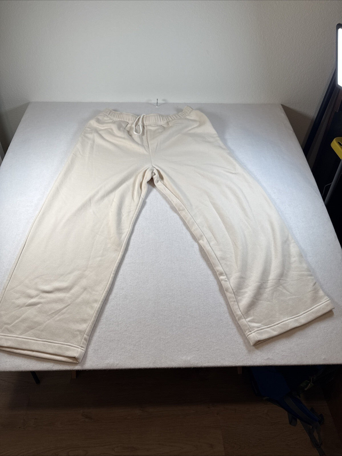No Bound  Womens XL Beige Fleece Wide Leg Casual Drawstring Pockets Pre Owned