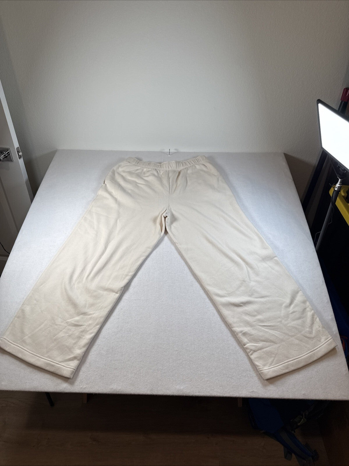 No Bound  Womens XL Beige Fleece Wide Leg Casual Drawstring Pockets Pre Owned