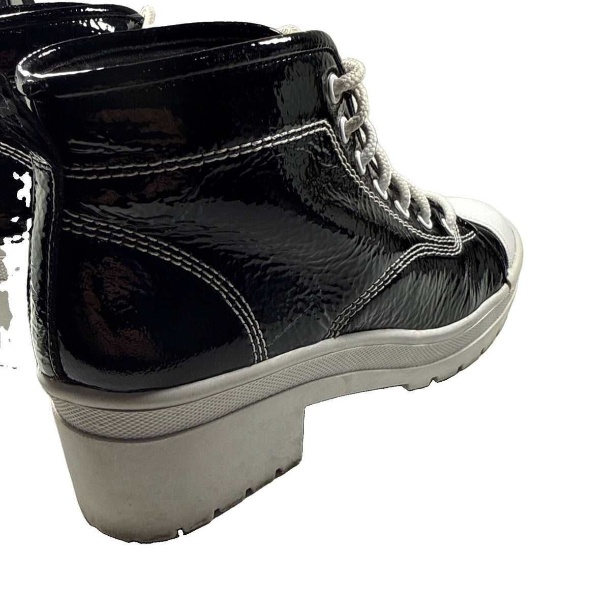 Womens Black Ankle Boots Size 8M Patent Leather Lace up Pre Owned